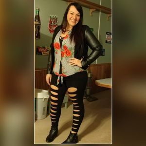 Meet your Posher, Crystal